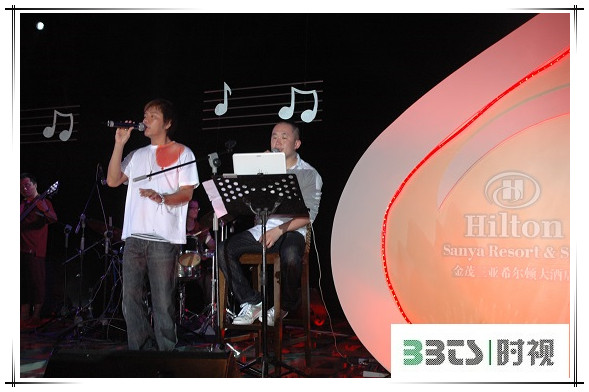 演出.jpg 演出.jpg