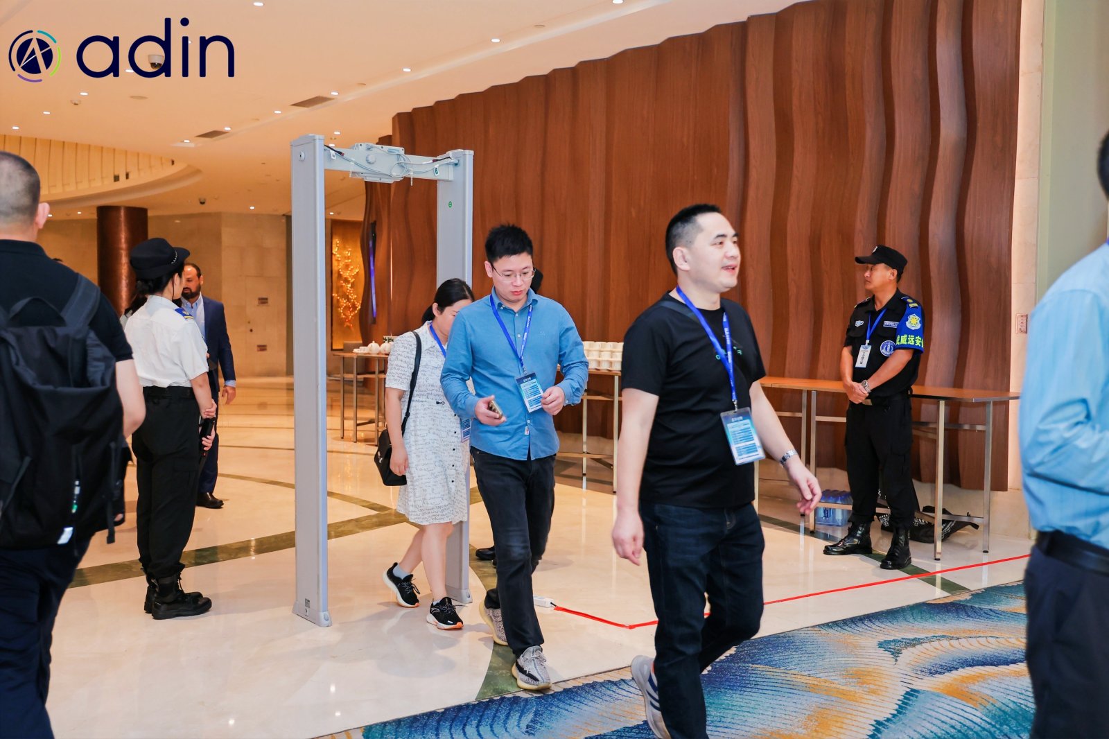 1700411378542954.jpg 9dff5d6950678a952eba818e7d2ff4e.jpg